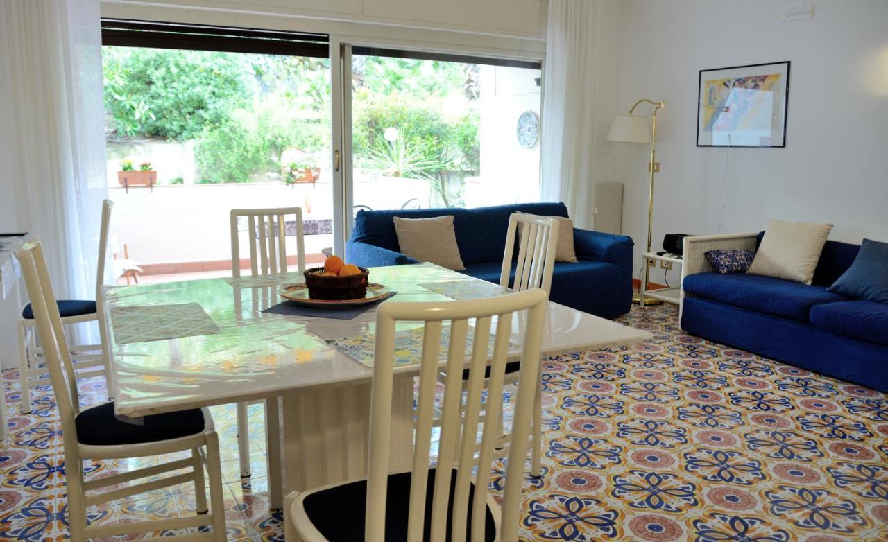 Sea Breeze Acitrezza Apartamento Aci Castello Exterior foto